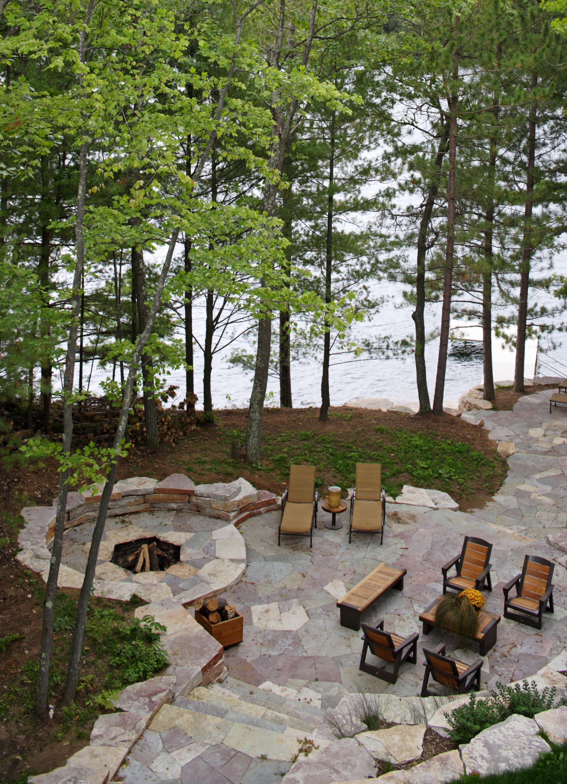 Chilton Flagstone Illinois Landscape Supply l Unilock Pavers Wholesaler