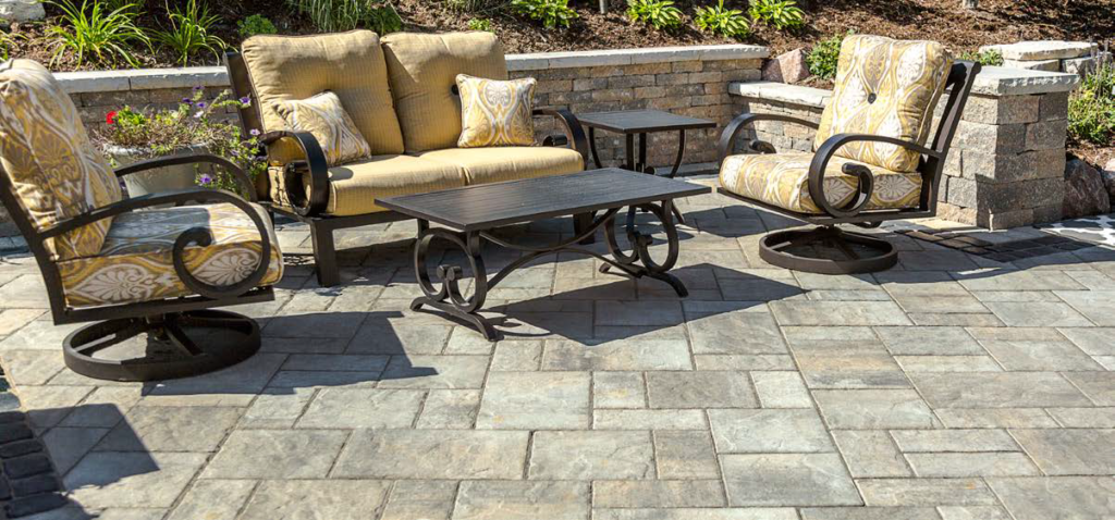 BEACON HILL™ FLAGSTONE Pavers